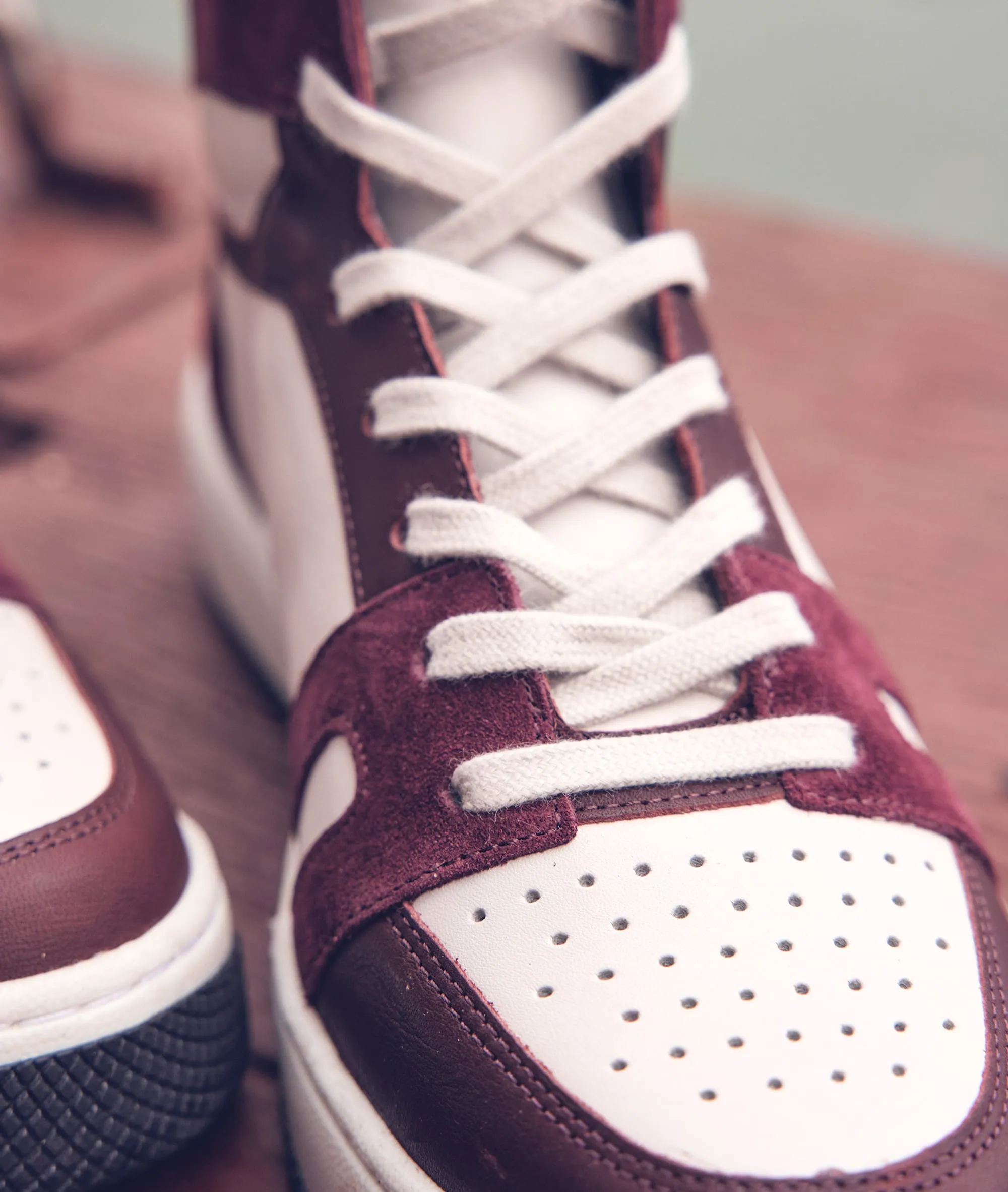 LUCAS BURGUNDY LEATHER SNEAKERS