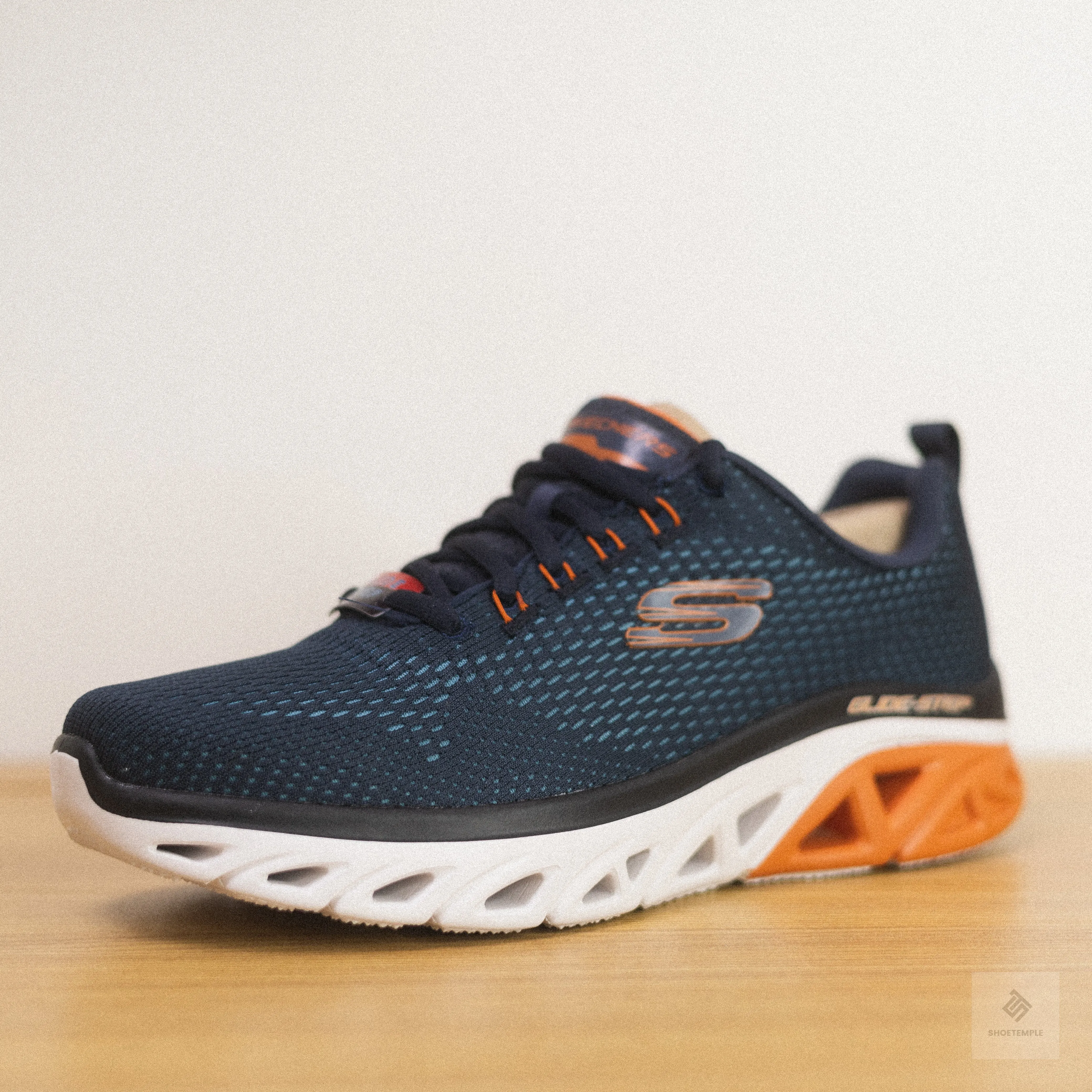 Skechers MEN'S Glide-Step Sport - Wave Heat