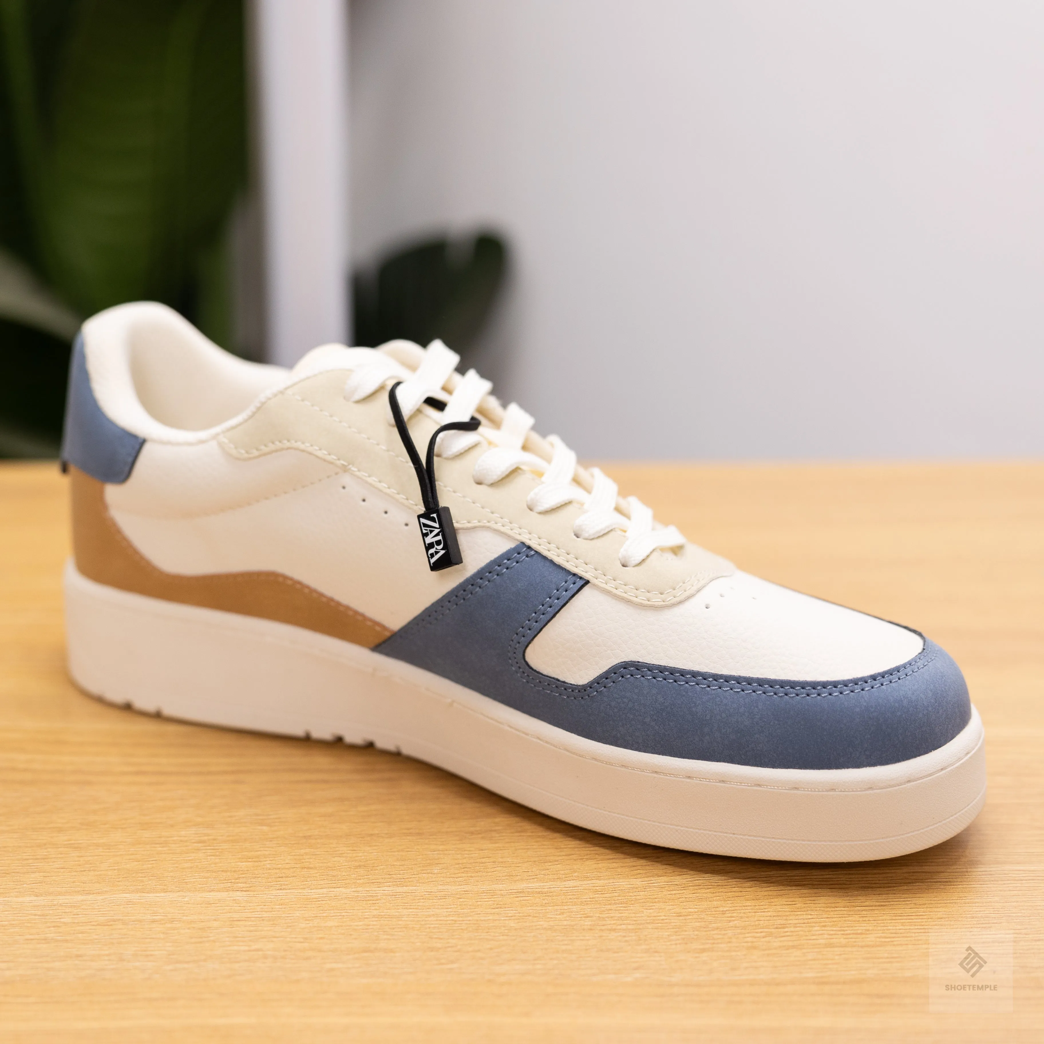 Zara Retro Sneaker